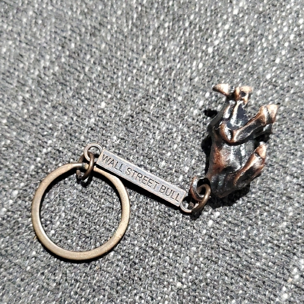 Vintage Wall Street Bull Key Holder - Bronze and Black